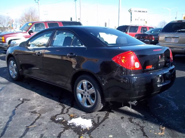 Pontiac G6 2008 photo 2