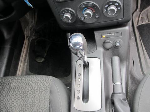 Pontiac G6 2008 photo 2