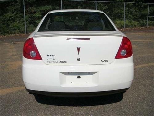Pontiac G6 2008 photo 2