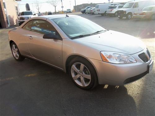 Pontiac G6 2008 photo 2