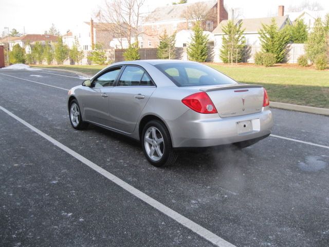 Pontiac G6 2008 photo 2