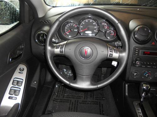 Pontiac G6 2008 photo 2