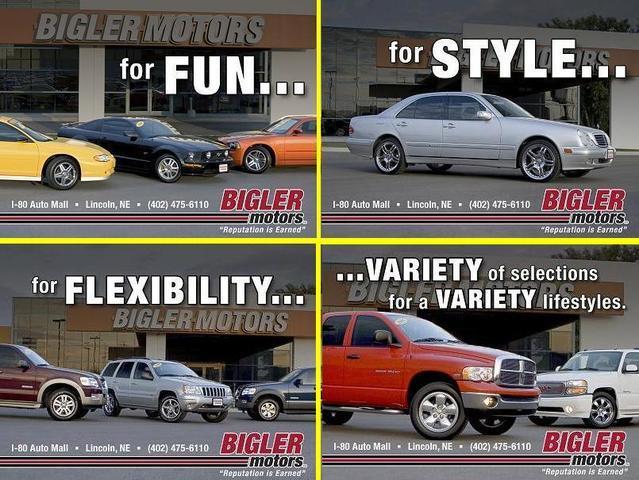 Pontiac G6 4WD Supercrew Styleside 5-1/2 Ft Box XLT Sedan