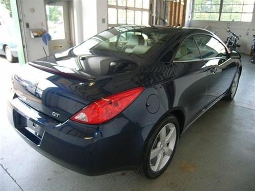 Pontiac G6 2008 photo 2