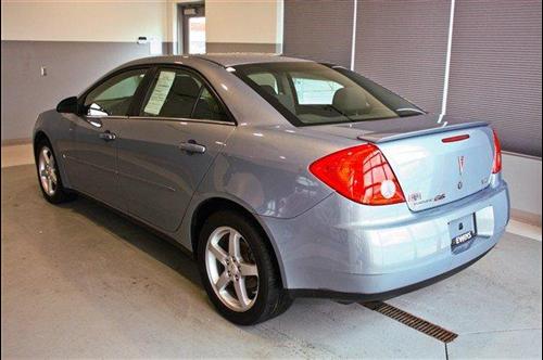 Pontiac G6 2008 photo 2