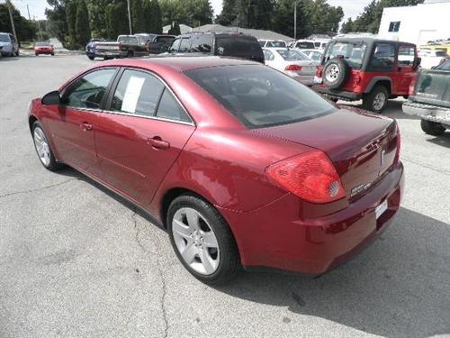 Pontiac G6 2008 photo 2
