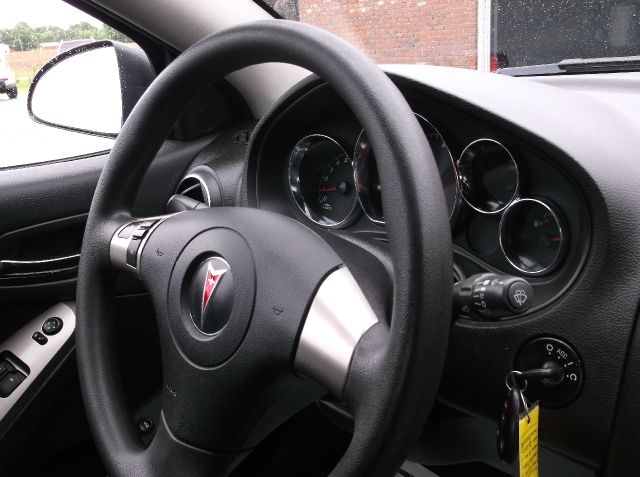 Pontiac G6 2008 photo 16