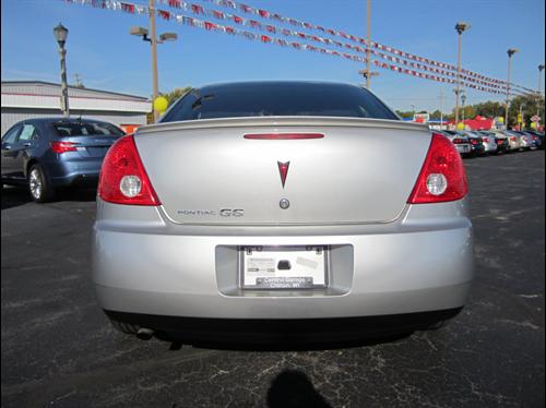 Pontiac G6 2008 photo 2