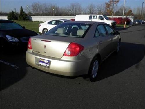 Pontiac G6 2008 photo 2