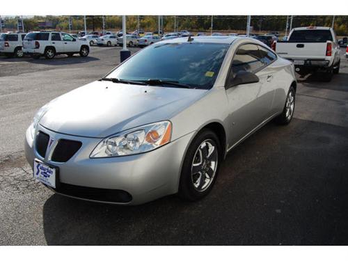 Pontiac G6 2008 photo 2