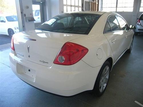 Pontiac G6 2008 photo 2