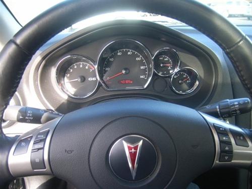 Pontiac G6 2008 photo 2