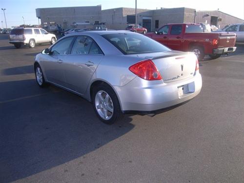 Pontiac G6 2008 photo 2