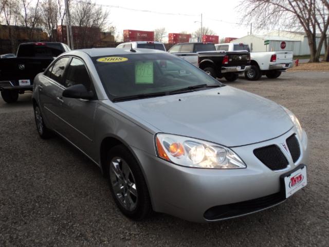 Pontiac G6 2008 photo 2