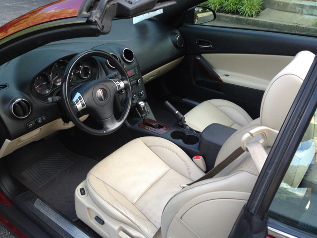 Pontiac G6 2008 photo 8