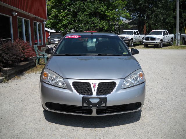 Pontiac G6 XUV SLE 4WD Sedan