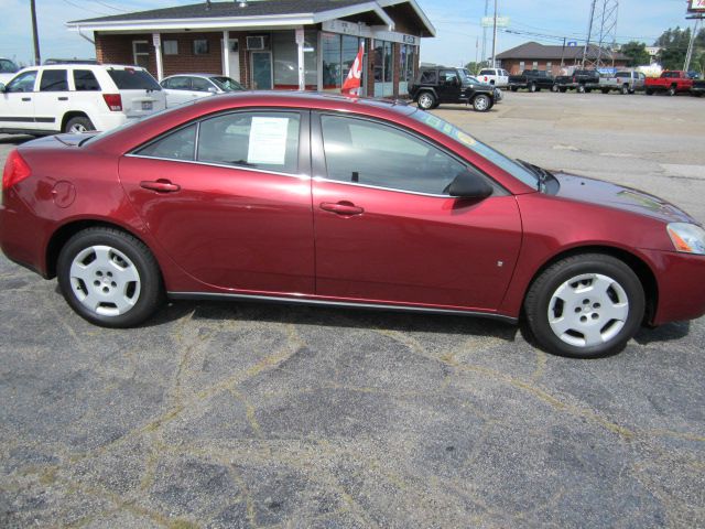 Pontiac G6 2008 photo 2