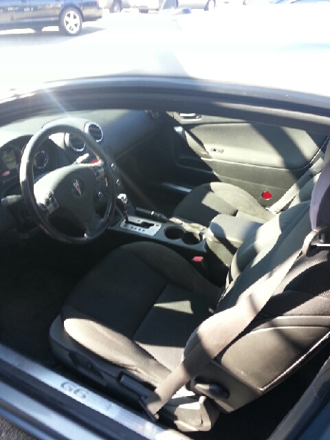 Pontiac G6 Sportback LS Coupe