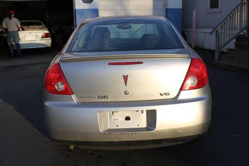 Pontiac G6 2008 photo 2