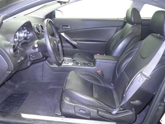Pontiac G6 2008 photo 2