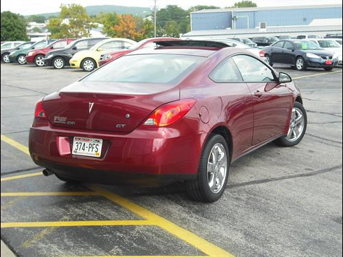 Pontiac G6 2008 photo 2