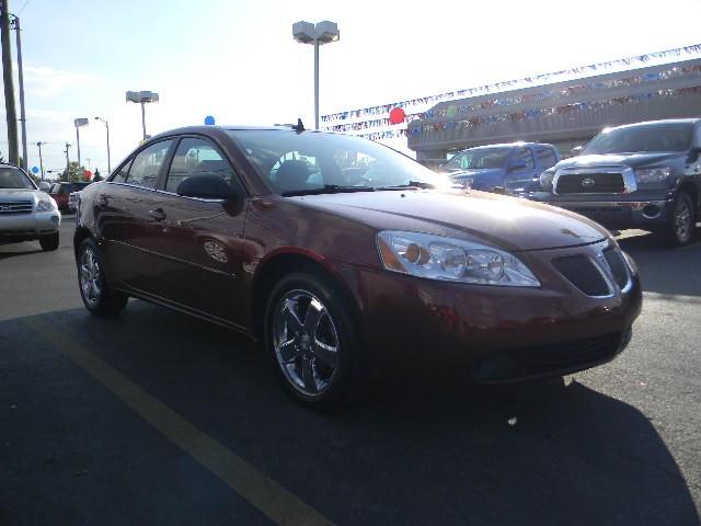 Pontiac G6 2008 photo 2