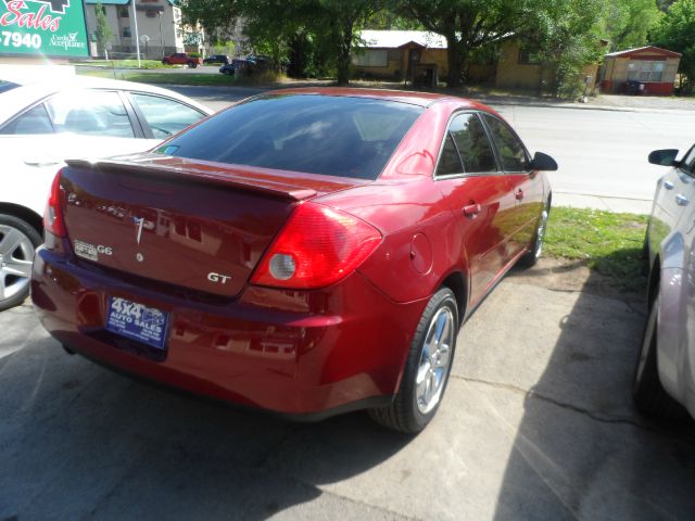 Pontiac G6 XUV SLE 4WD Sedan