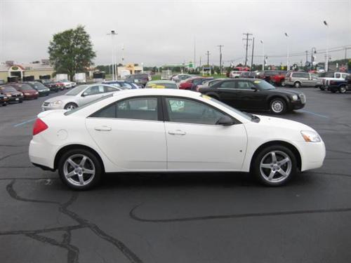 Pontiac G6 2008 photo 2