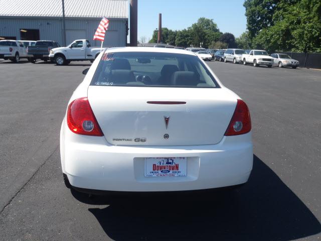 Pontiac G6 2008 photo 2