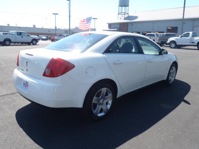 Pontiac G6 2008 photo 3
