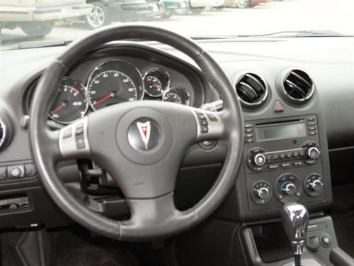 Pontiac G6 2008 photo 2