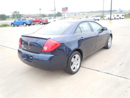 Pontiac G6 2008 photo 2