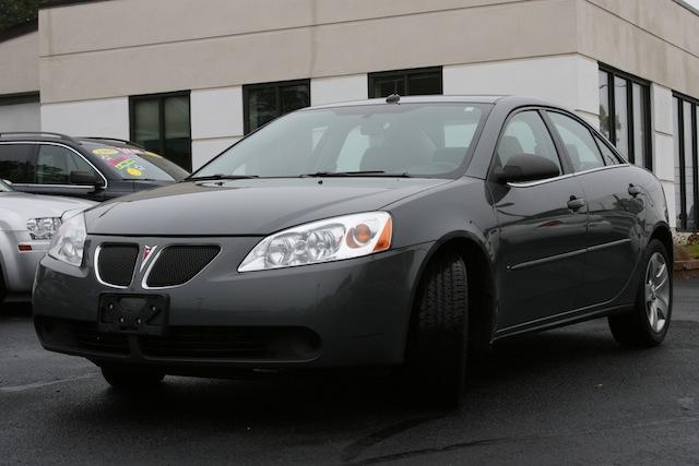 Pontiac G6 4WD Supercrew Styleside 5-1/2 Ft Box XLT Sedan