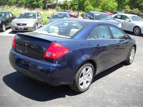 Pontiac G6 2008 photo 2