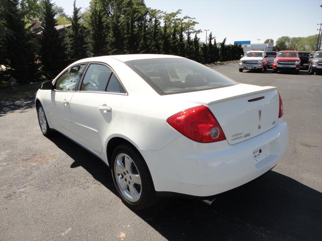 Pontiac G6 2008 photo 2