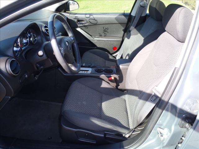 Pontiac G6 2008 photo 2