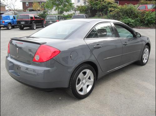 Pontiac G6 2008 photo 2