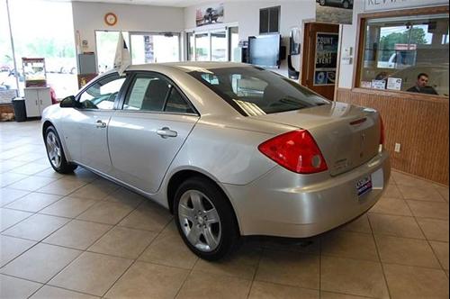 Pontiac G6 2008 photo 2