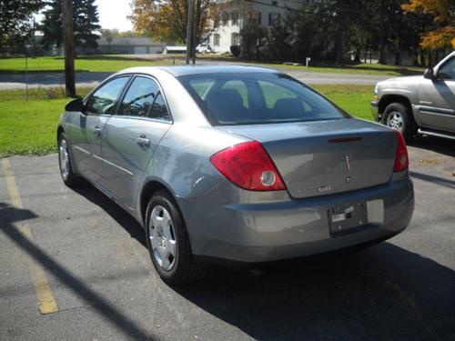 Pontiac G6 2008 photo 2