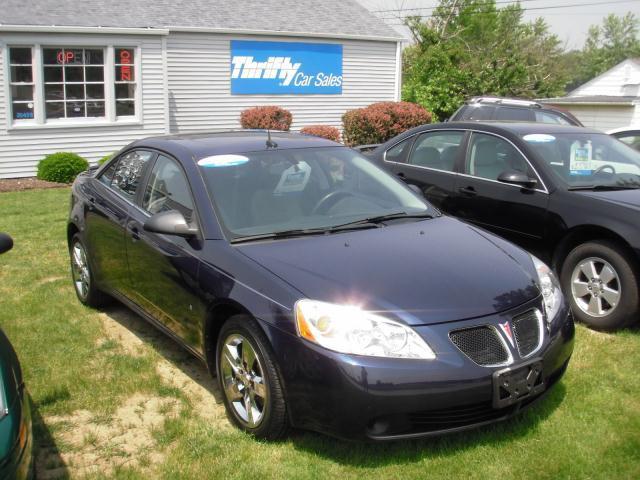 Pontiac G6 4WD Supercrew Styleside 5-1/2 Ft Box XLT Sedan