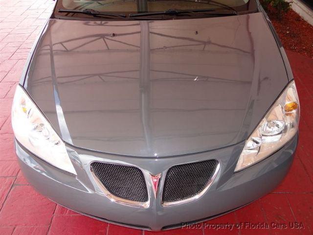 Pontiac G6 2008 photo 2