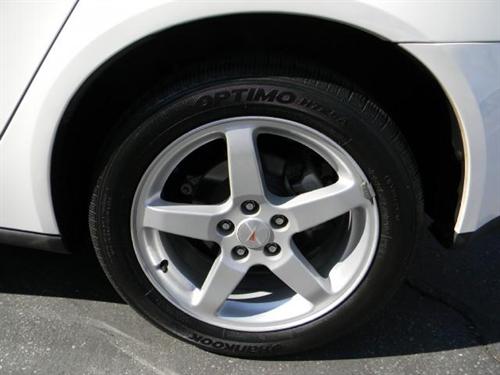 Pontiac G6 2008 photo 2