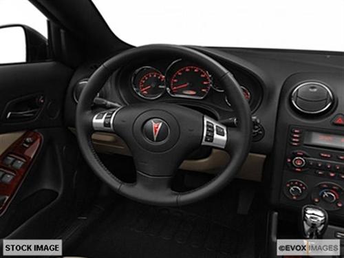 Pontiac G6 2008 photo 2