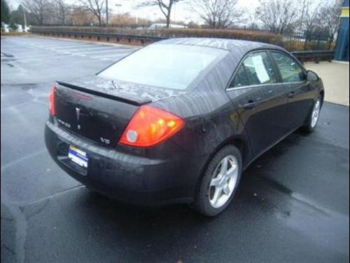 Pontiac G6 2008 photo 2