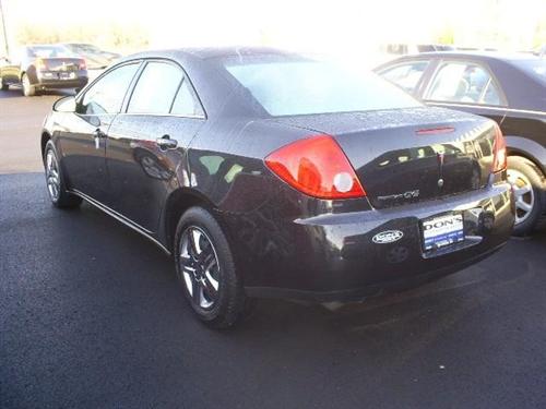 Pontiac G6 2008 photo 2