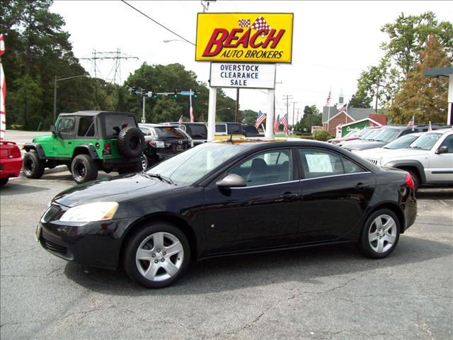 Pontiac G6 4WD Supercrew Styleside 5-1/2 Ft Box XLT Sedan