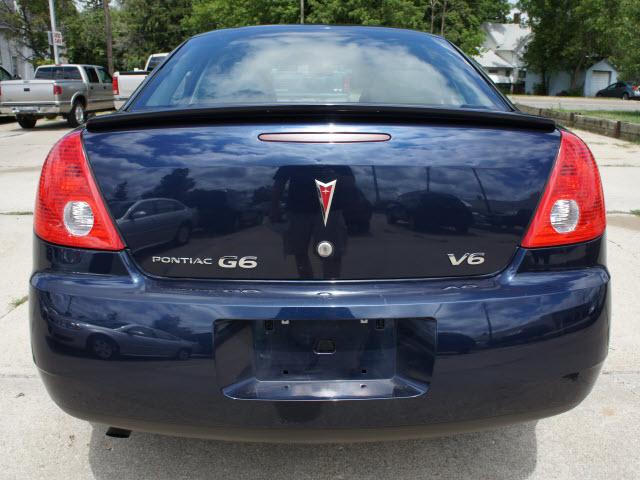 Pontiac G6 2008 photo 2