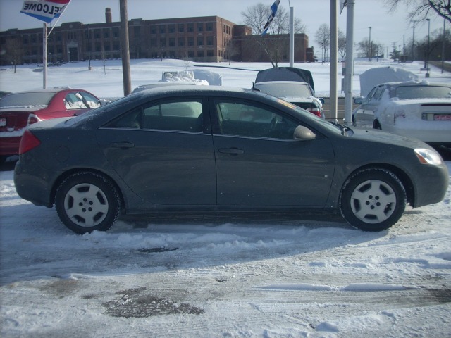 Pontiac G6 2008 photo 2