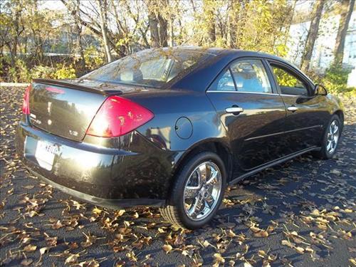 Pontiac G6 2008 photo 2