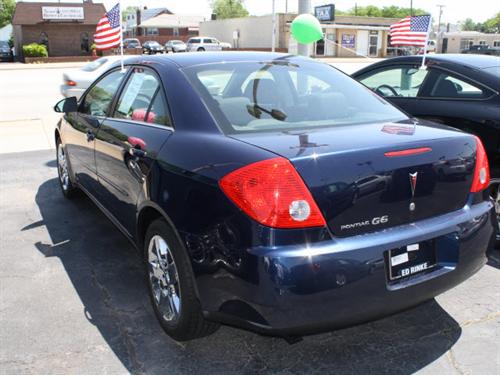Pontiac G6 2008 photo 2